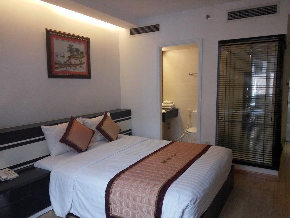 C Central Hotel Bui Vien Khách sạn 3*