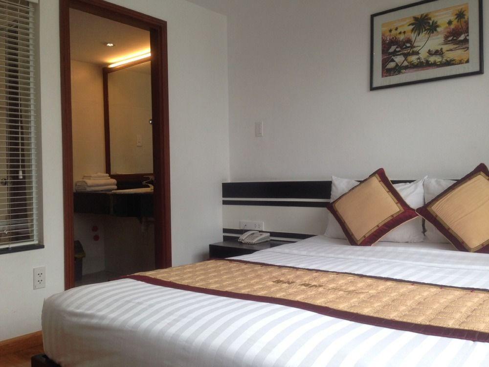 C Central Hotel Bui Vien Khách sạn 3*