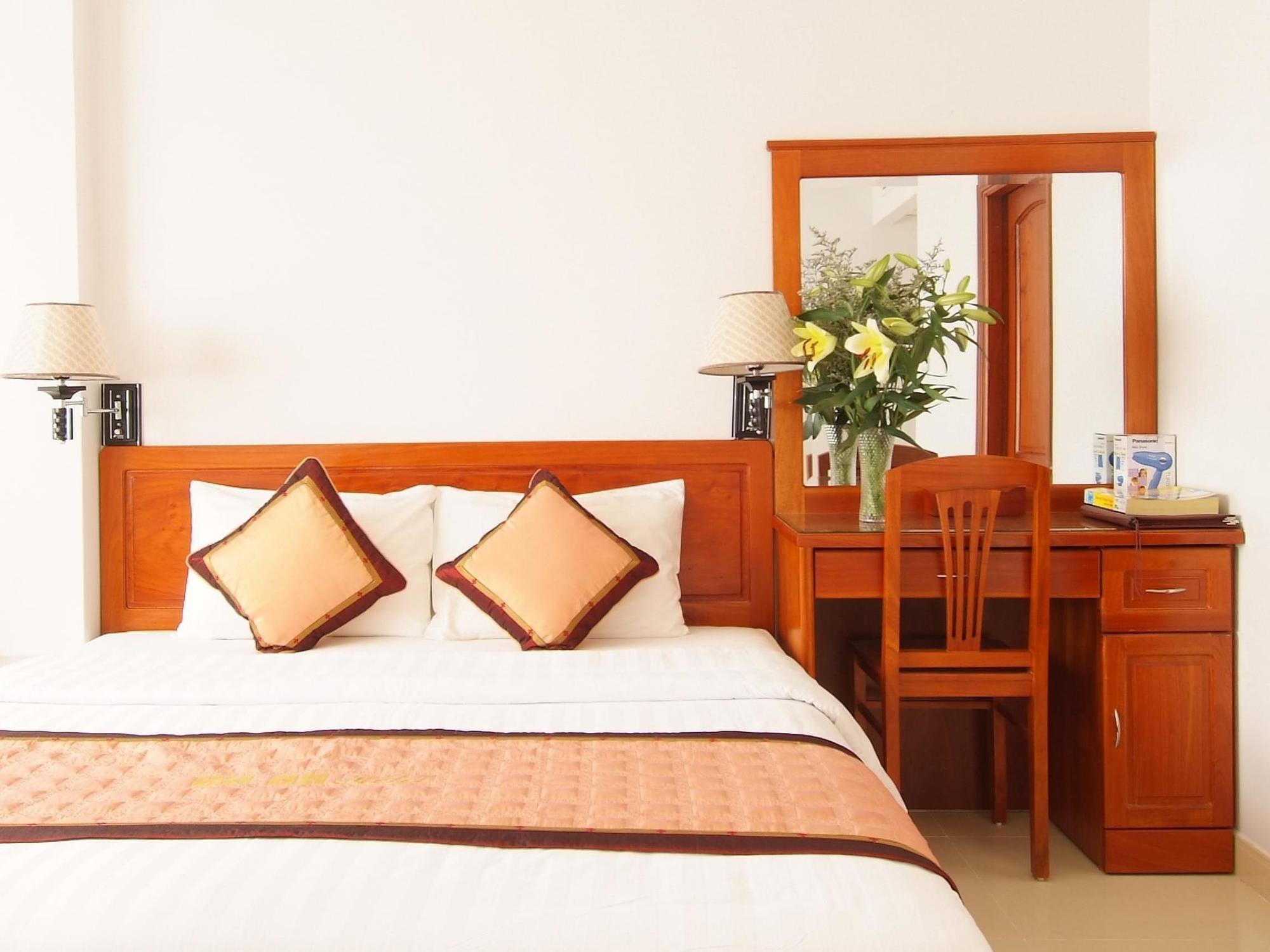 C Central Hotel Bui Vien Khách sạn 3*