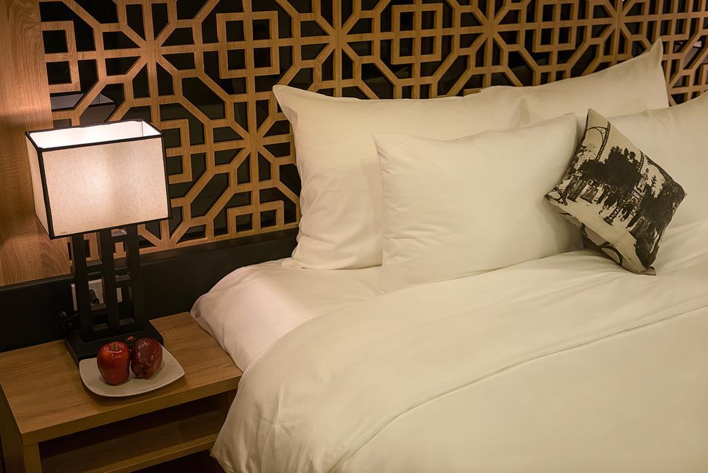 Khách sạn C Central Hotel Bui Vien 3*